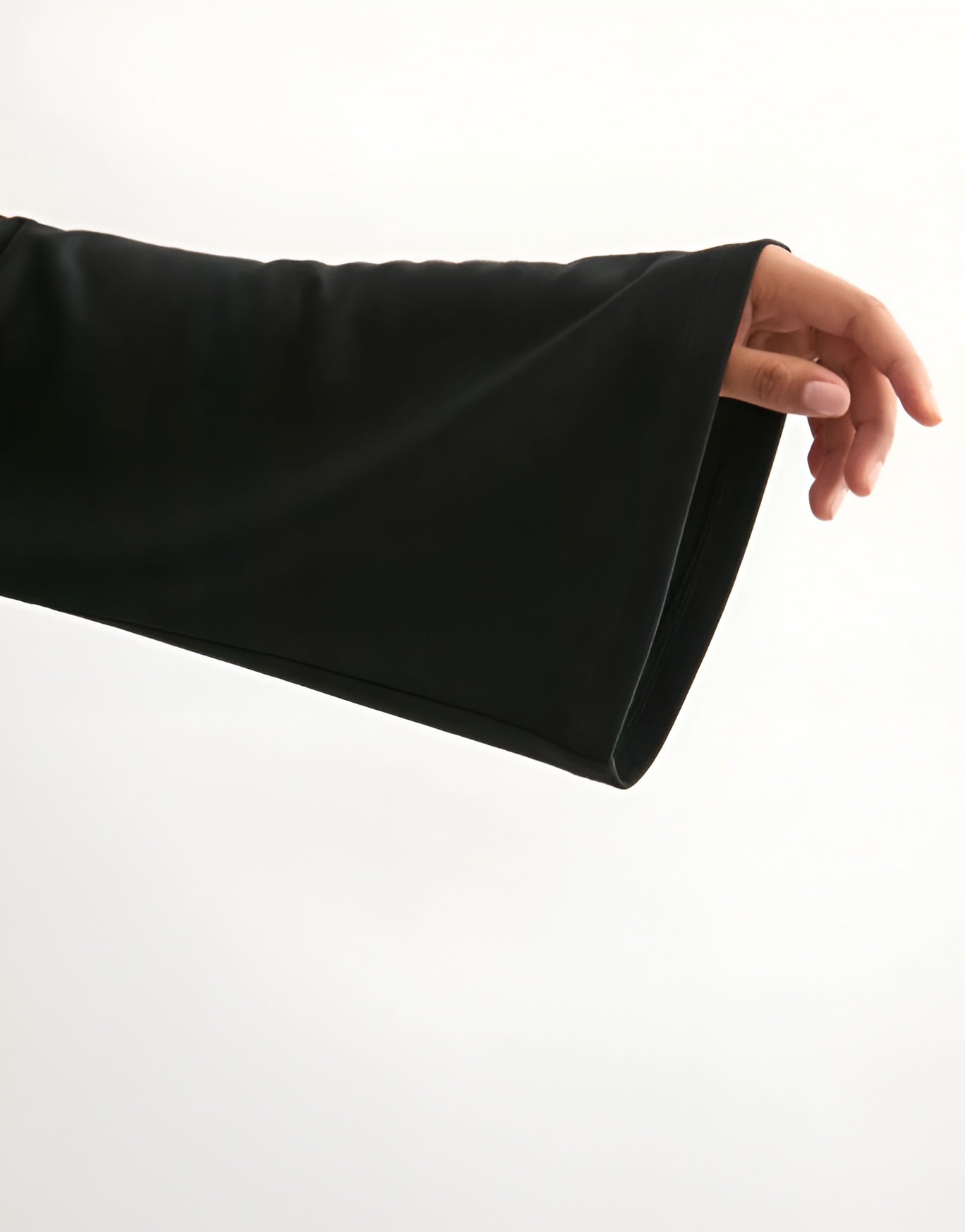 Nera Luxury Wide-Sleeve Sweat