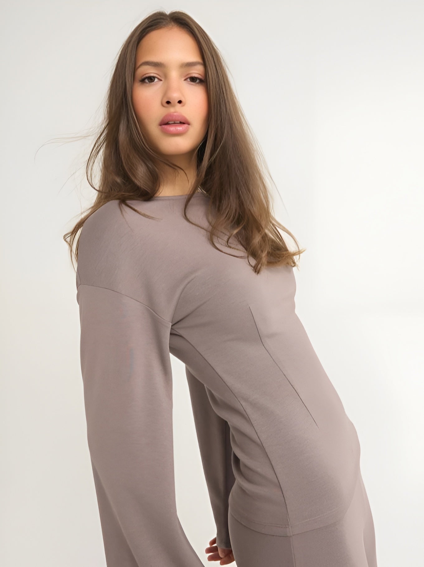 Nera Luxury Wide-Sleeve Sweat