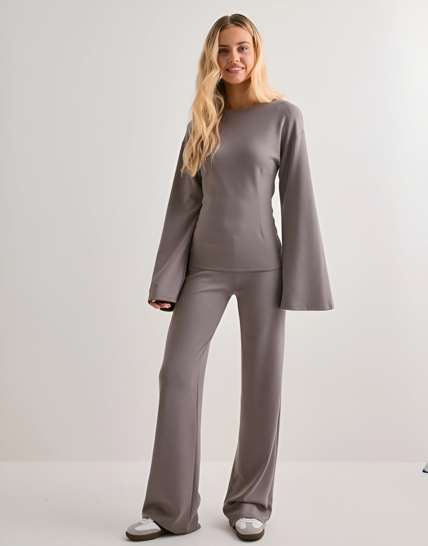 Nera Luxury Wide-Sleeve Sweat