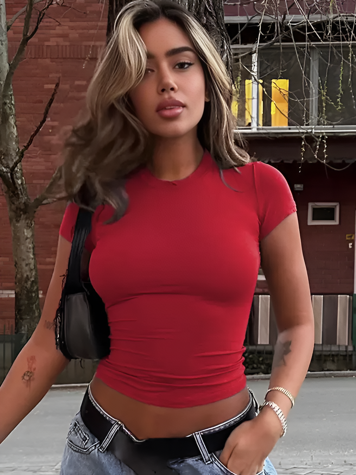 Nera Essential Slim-Fit Tee